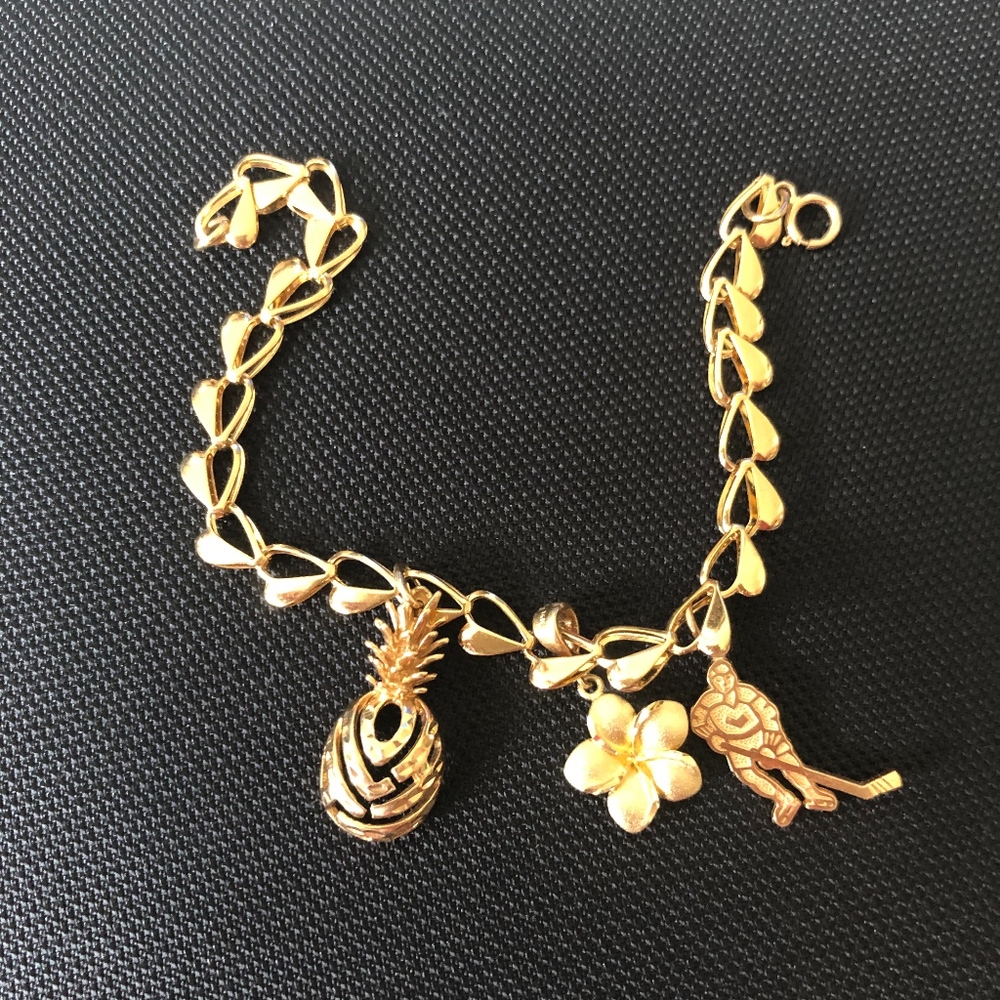 Gold Hawaiian Bracelet